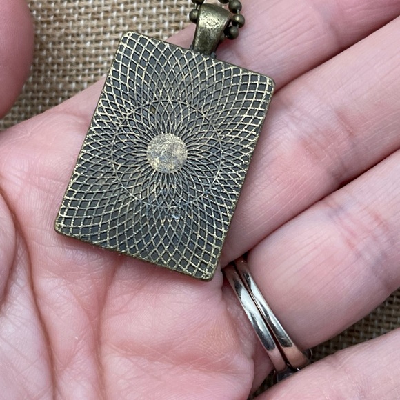 Handcrafted of a kind fun Spooky women image Cabochon Resin necklace. NWOT - Picture 3 of 10